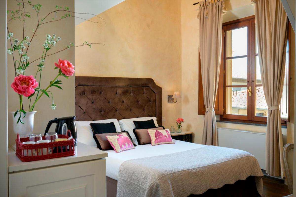 Mabelle Firenze Residenza Sassetti Florença Quarto foto