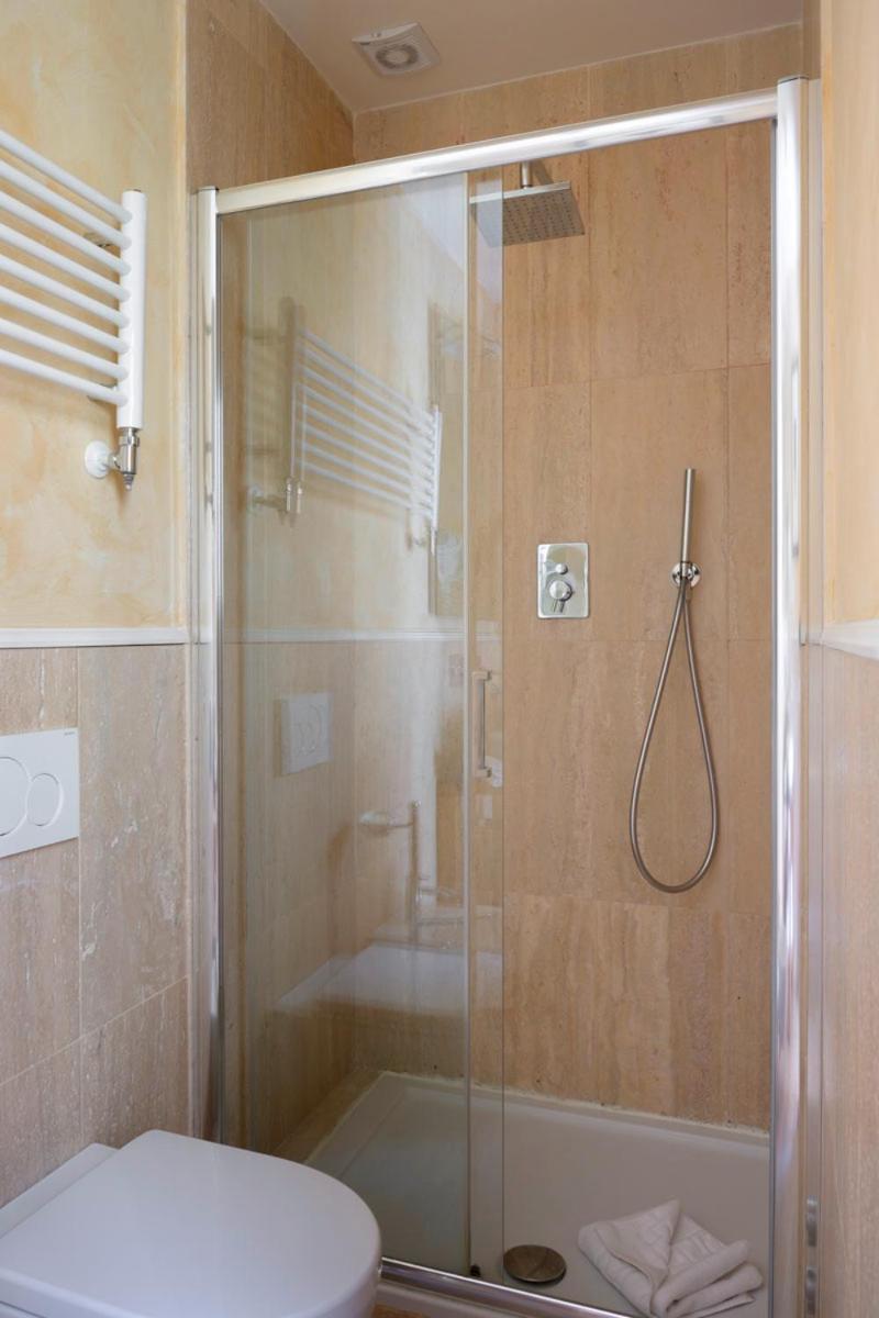 Mabelle Firenze Residenza Sassetti Florença Quarto foto